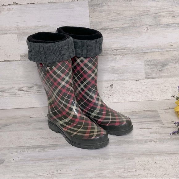 Western Chief Charcoal Villa Plaid Rain Boots - Picture 9 of 11